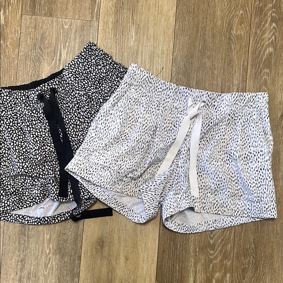 lululemon athletica Pants - lululemon athletica Black and White Athletic Shorts